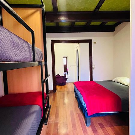 Enjoy Hostel Santiago Exterior photo