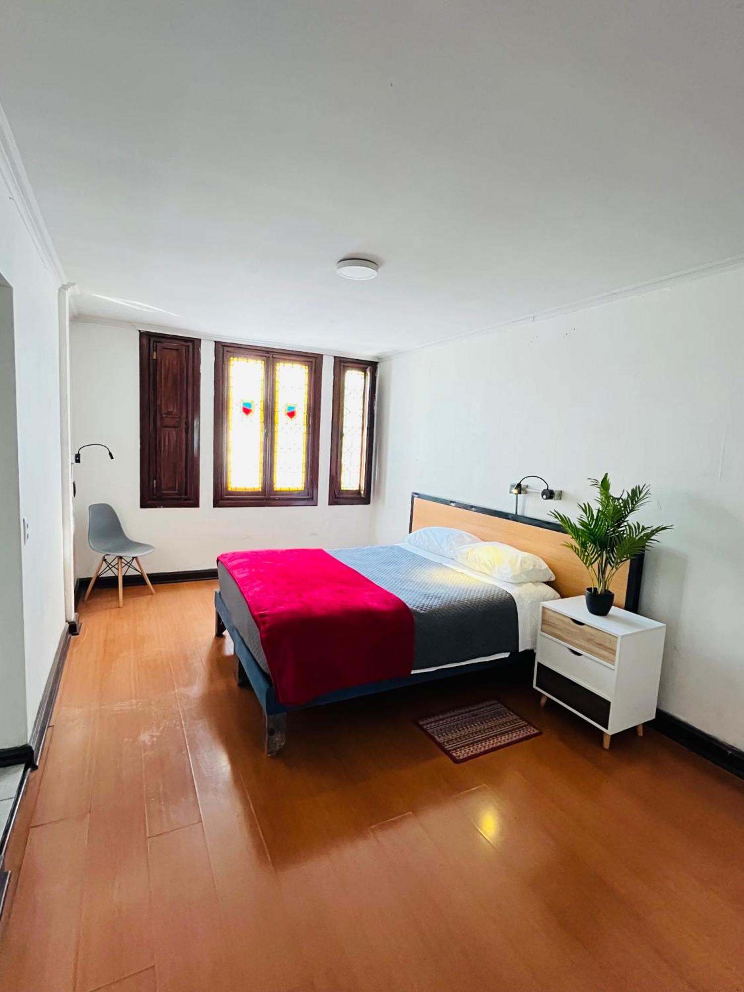 Enjoy Hostel Santiago Exterior photo