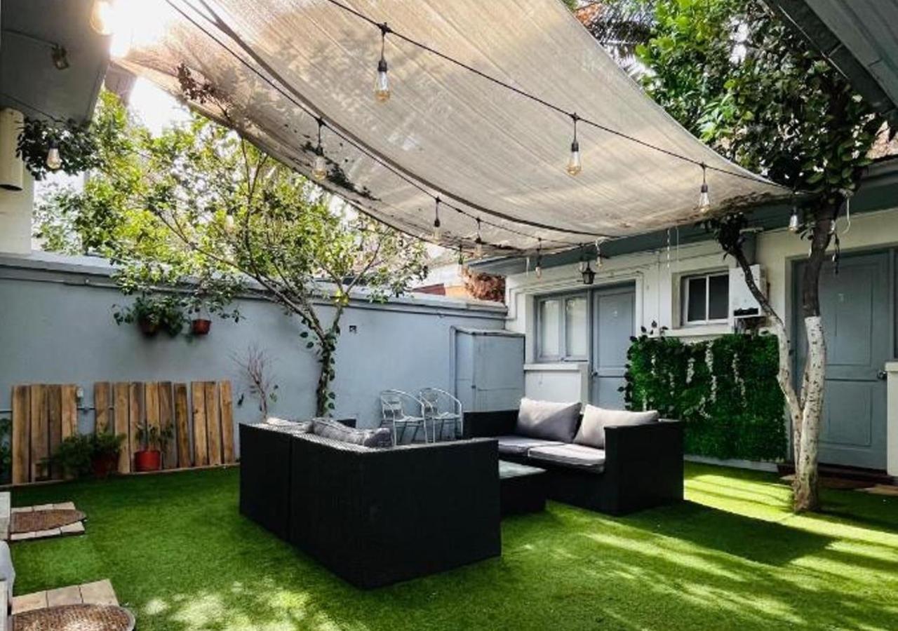 Enjoy Hostel Santiago Exterior photo